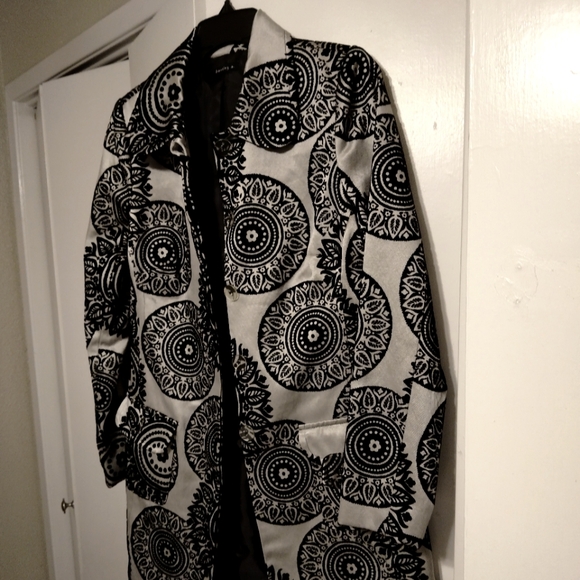 Jacket - Picture 1 of 7